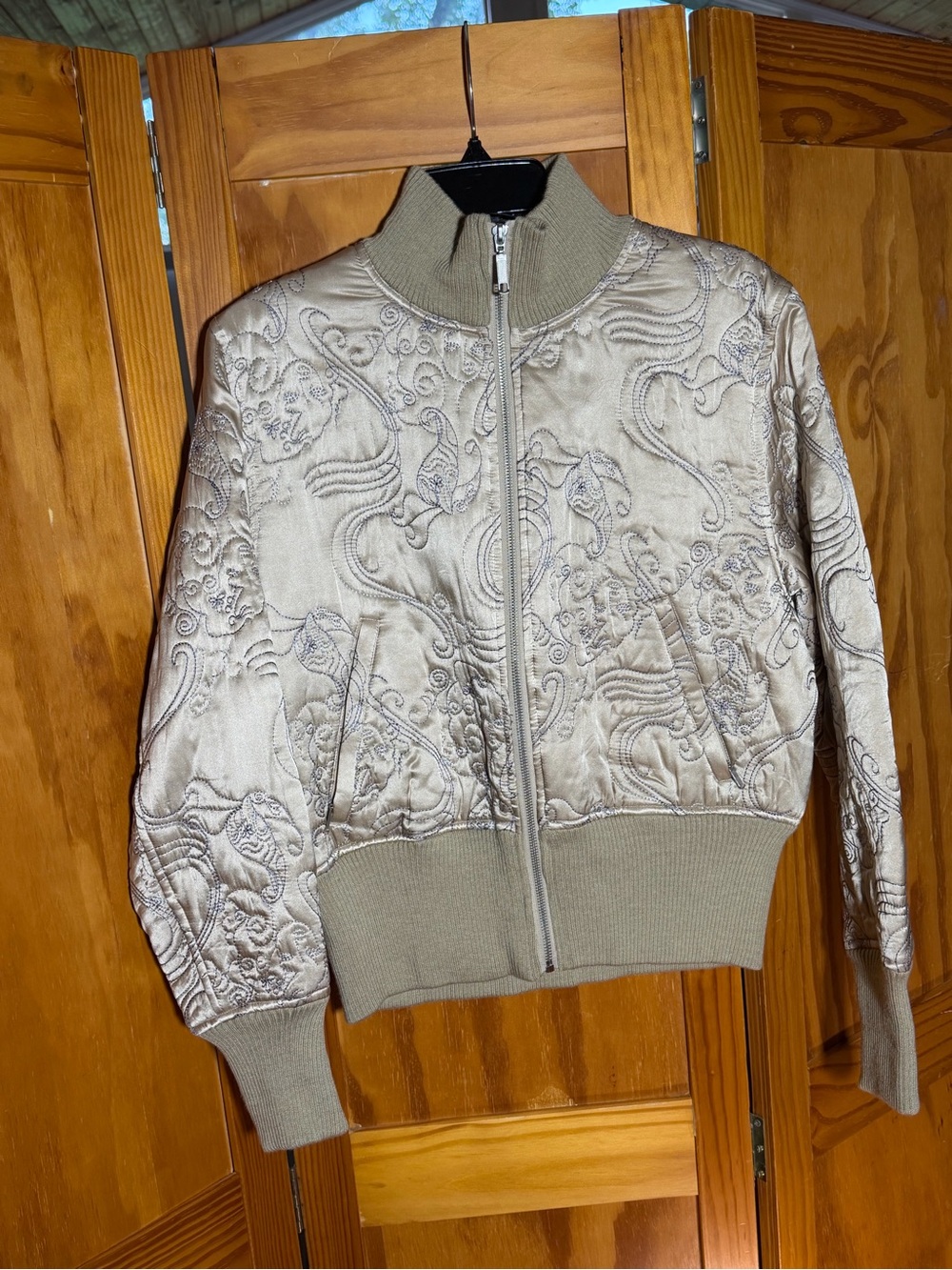Vintage Spiegel Quilted Taupe Silk Bomber Jacket w/Decorative Embroidery | Sz M